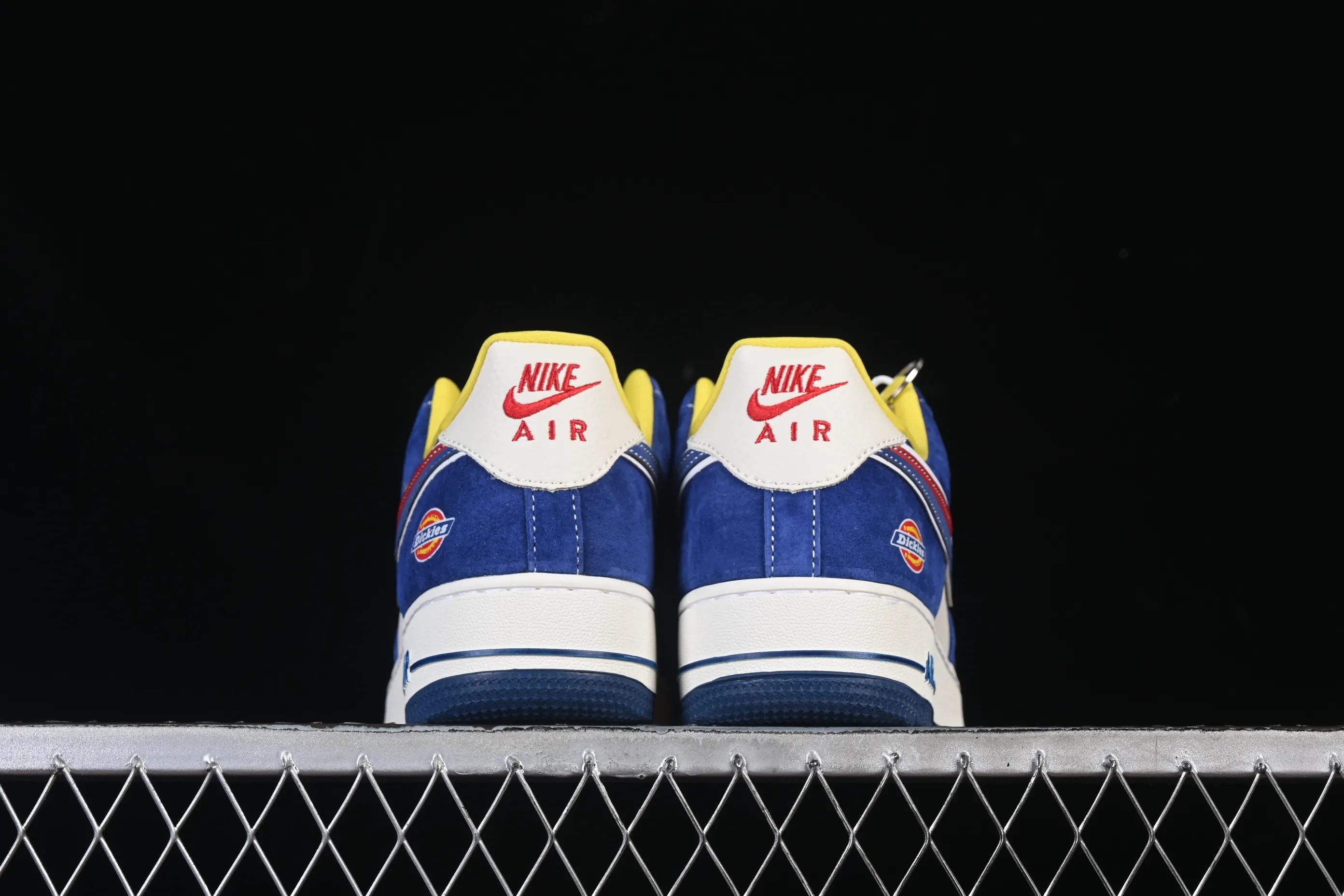 All Categories Nk Air Force 1 Air Force Series Nk Air Force 1 Low Air Force Low Nike Air Force 1'07 Low Dickies Joint White Blue Pig Eight Air Force One Low Casual Shoes SY1388-006
